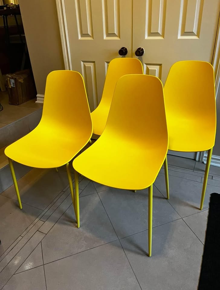 Daisy Yellow Dining Chairs (Set of 4)