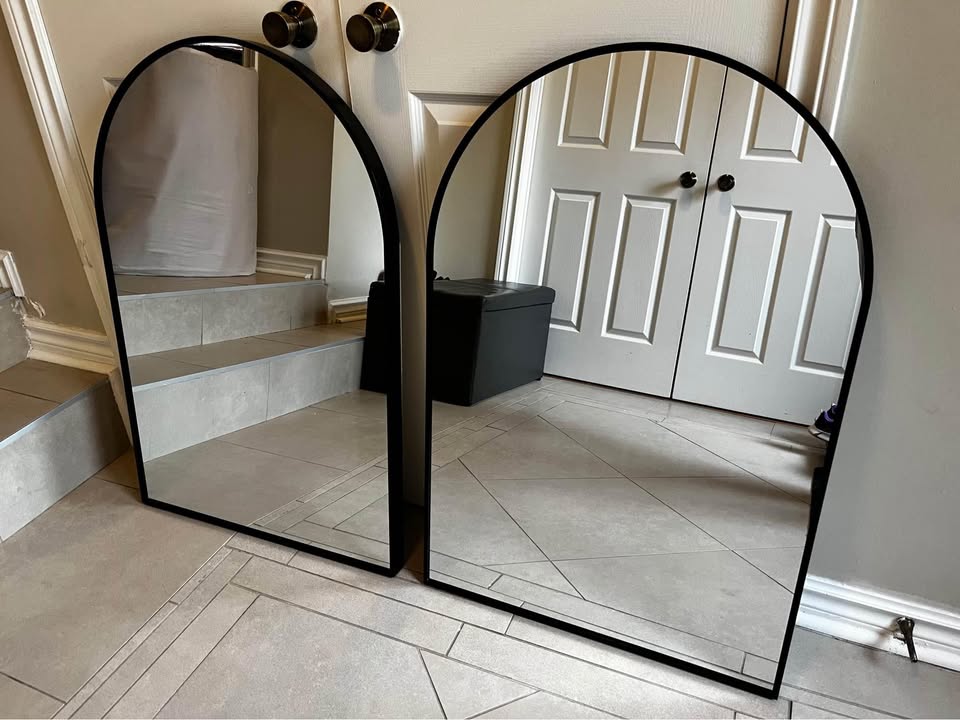 Metal Arched Bathroom/Vanity Mirrors (Set of 2)