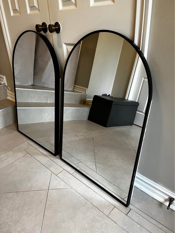 Metal Arched Bathroom/Vanity Mirrors (Set of 2)