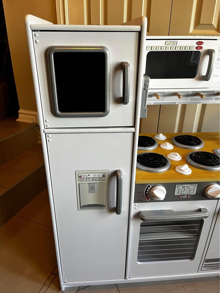 White Wooden Play Kitchen with Play Phone & Chalkboard