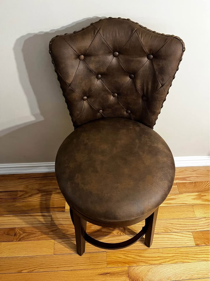 Faux Leather Swivel Counter Stool – 30.5" Seat Height