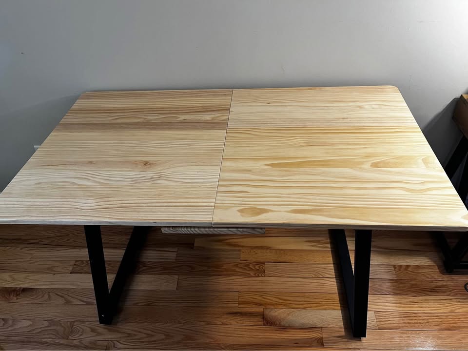 Parowan 51.1'' Extendable Dining Table – Expands to 66.9"