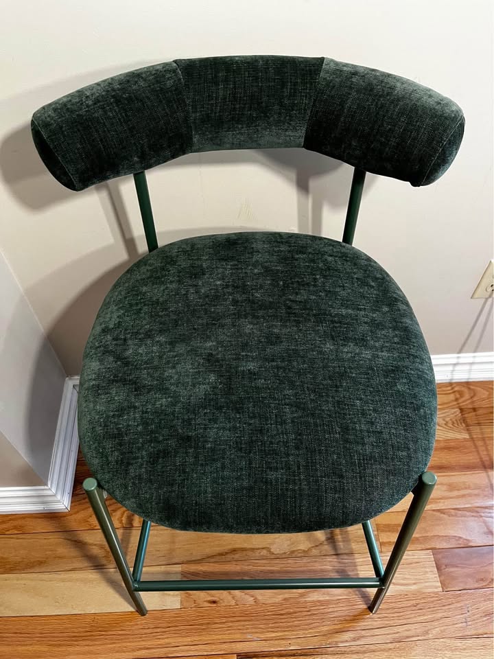 Modern Green Velvet Bar Stool with Curved Backrest