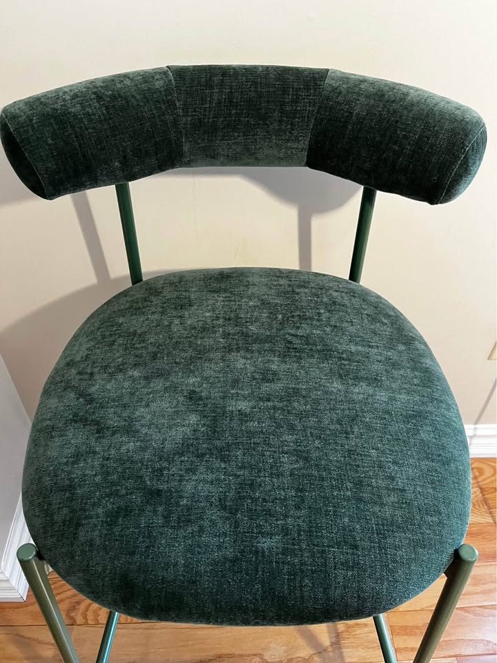 Modern Green Velvet Bar Stool with Curved Backrest