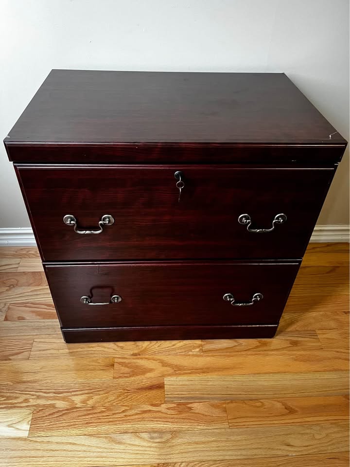 Clintonville 30.12'' Wide 2-Drawer File Cabinet – Minor Damage