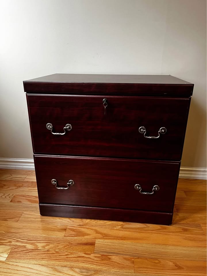 Clintonville 30.12'' Wide 2-Drawer File Cabinet – Minor Damage