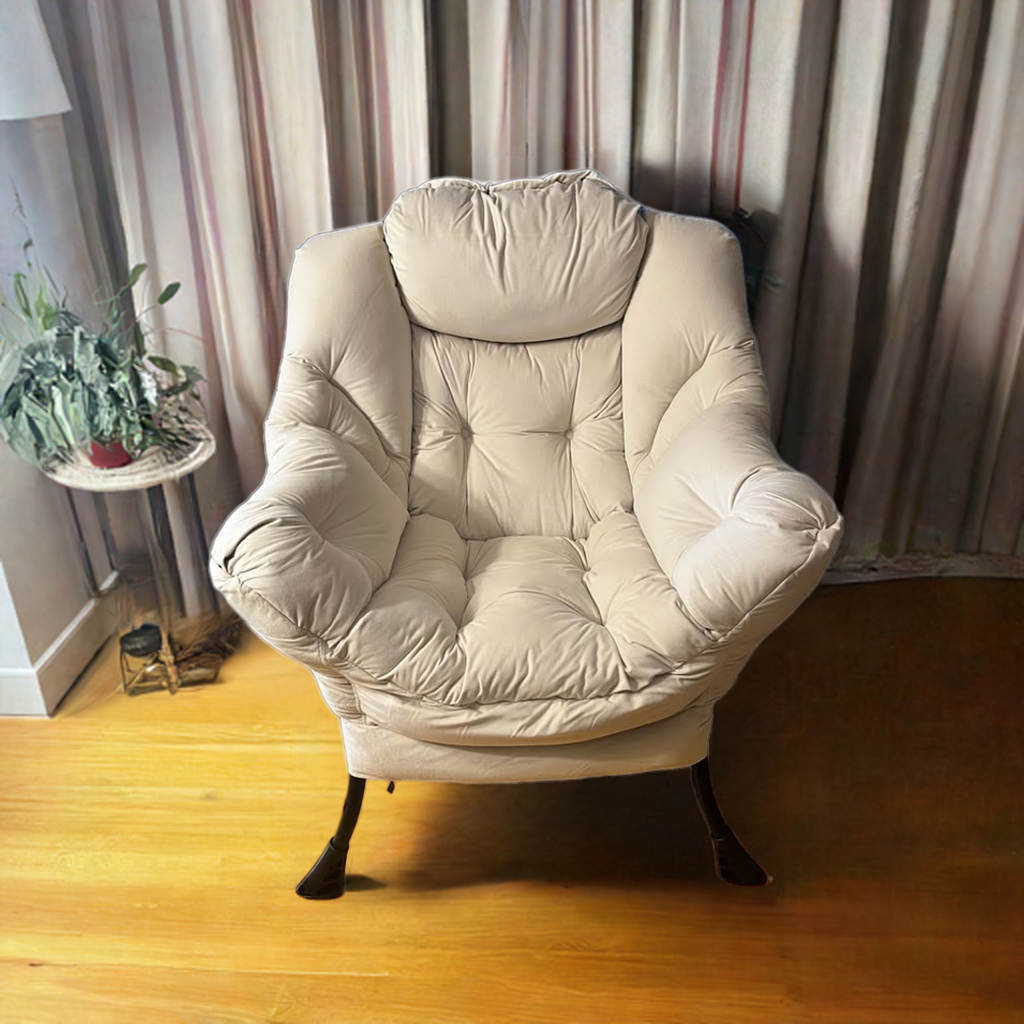 28.5" Wide Velvet Lounge Chair